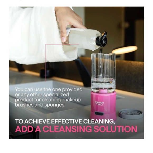 2-in-1 Electric Makeup Brush Cleaner Machine - Clean and Dry Makeup Brushes - Picture 4 of 5